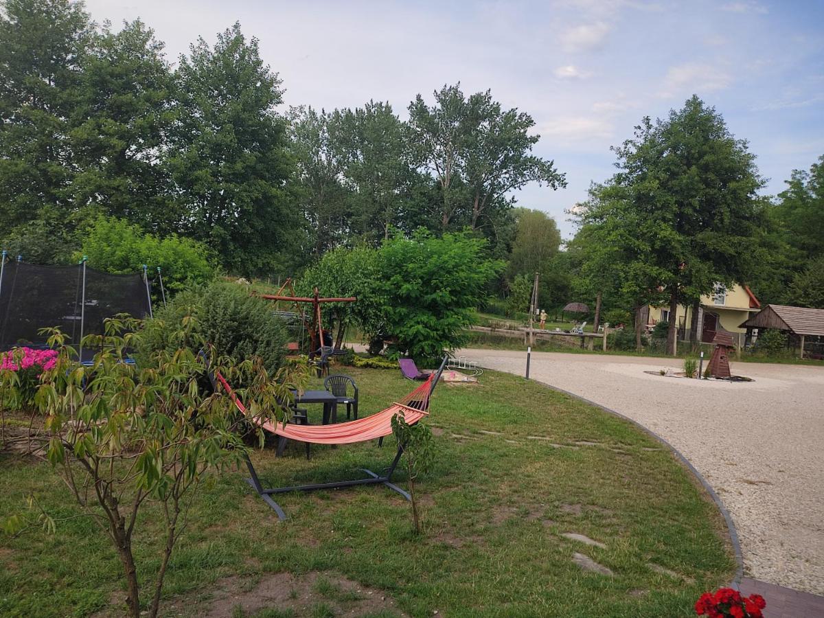 Agrowczasy Nad Stawem Villa Gartatowice Kültér fotó