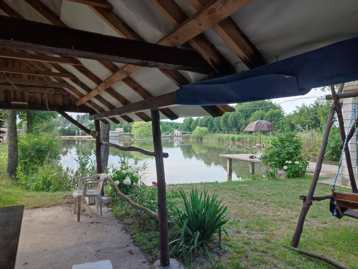 Agrowczasy Nad Stawem Villa Gartatowice Kültér fotó